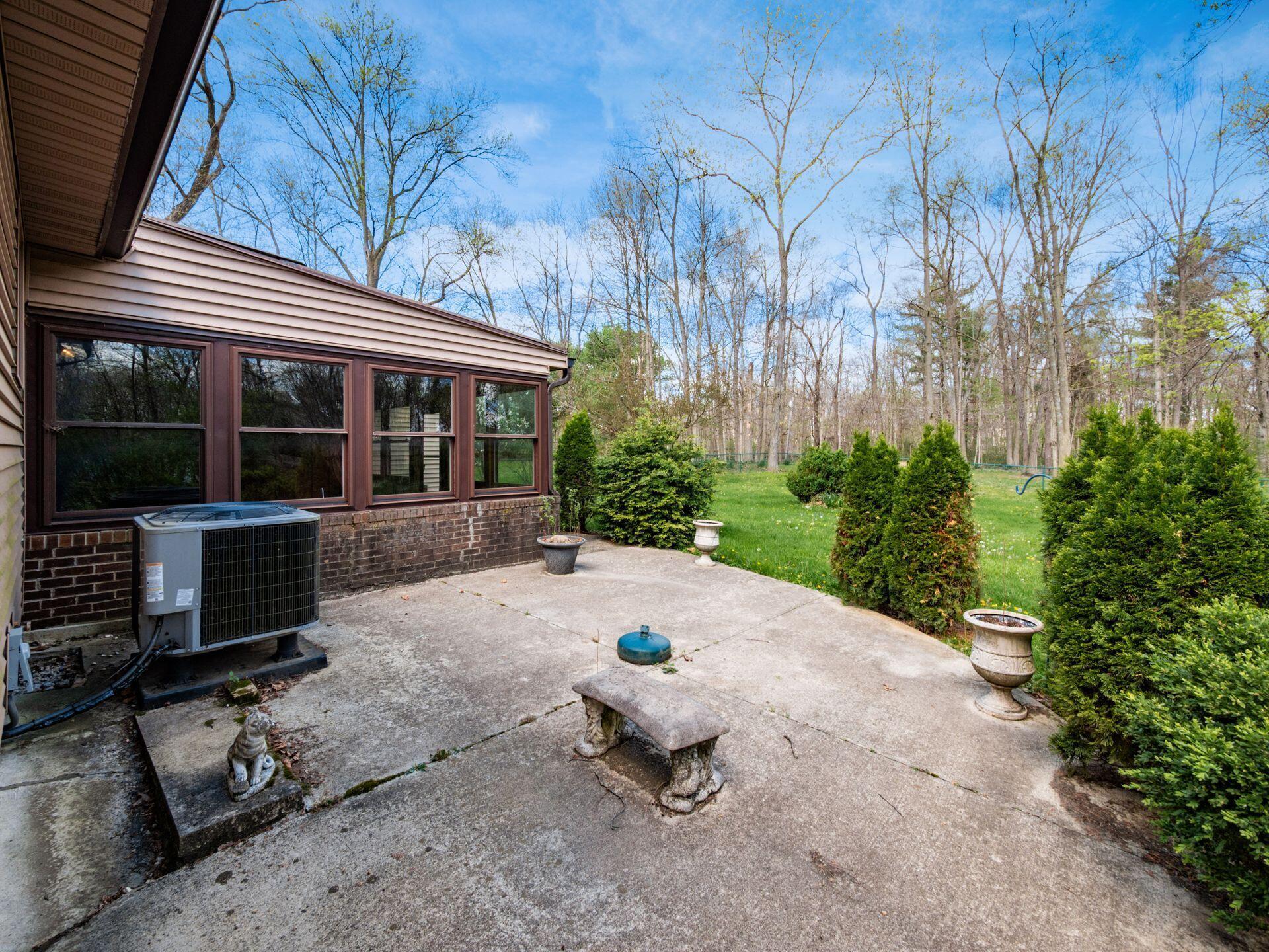 2434 Carriage Road Powell, OH 43065 - Photo 49 of 62