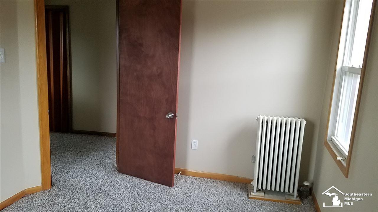 45 Oak Street River Rouge, MI 48218 - Photo 27 of 31 31339119-26.JPG
