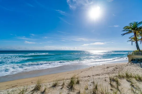 $4,200 | 3475 South Ocean Boulevard, Unit 405, Palm Beach, FL 33480