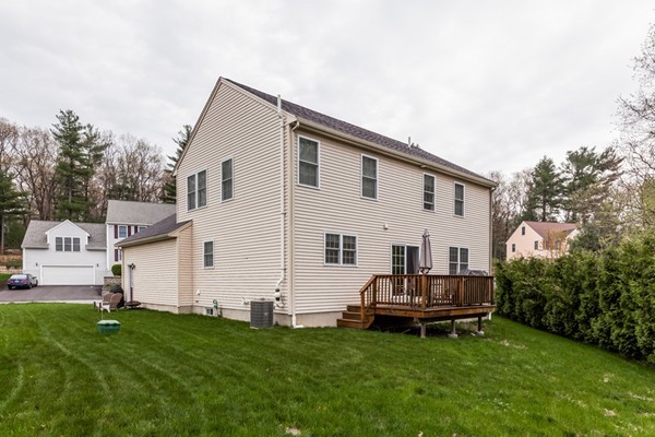 10 Marks Way Maynard, MA 01754 - Photo 3 of 24 Gallery Image 3