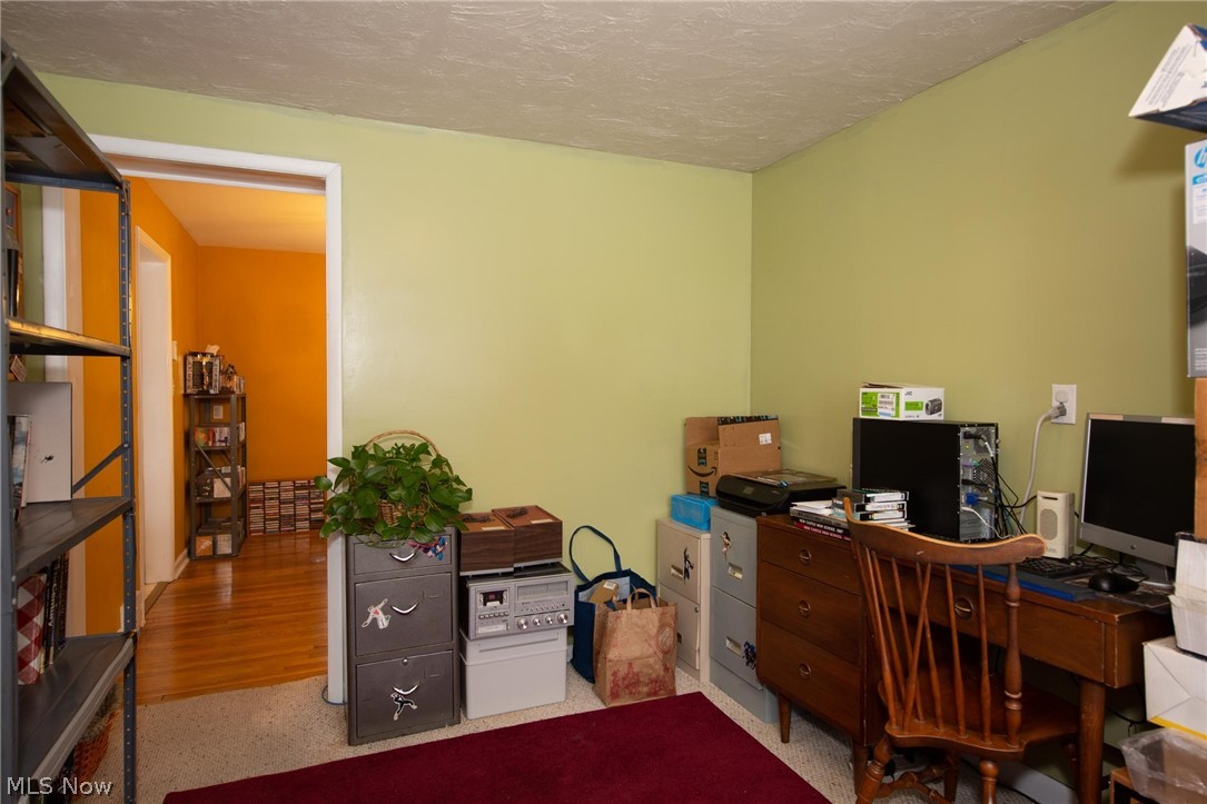 4414 Baintree Road University Heights, OH 44118 - Photo 10 of 28