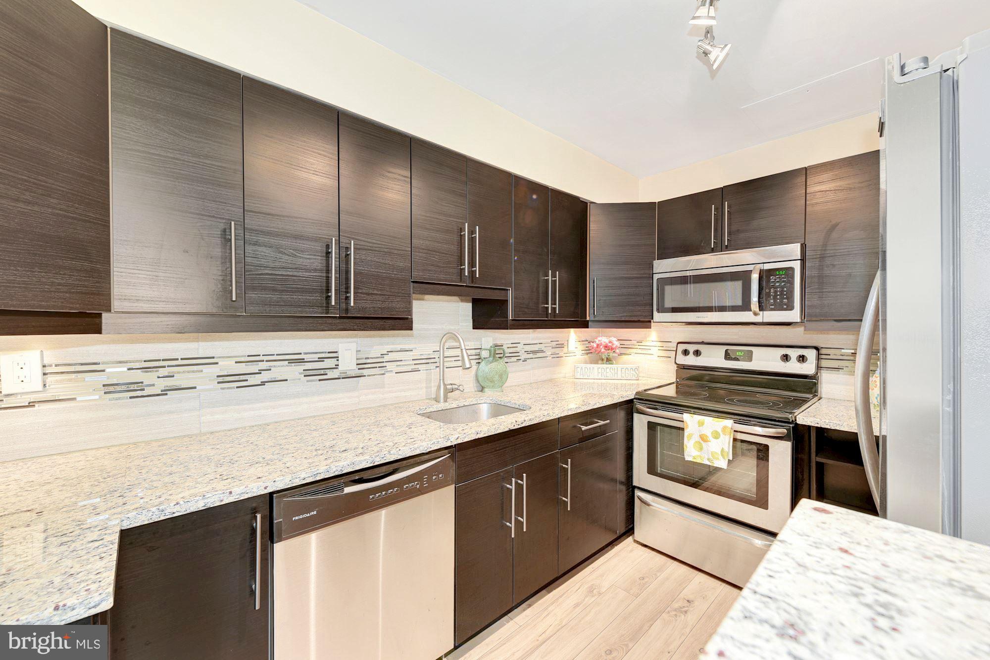2440 16th Street Northwest, Unit 521 Washington, DC 20009 - Photo 9 of 30 Stainless Steel Appliances