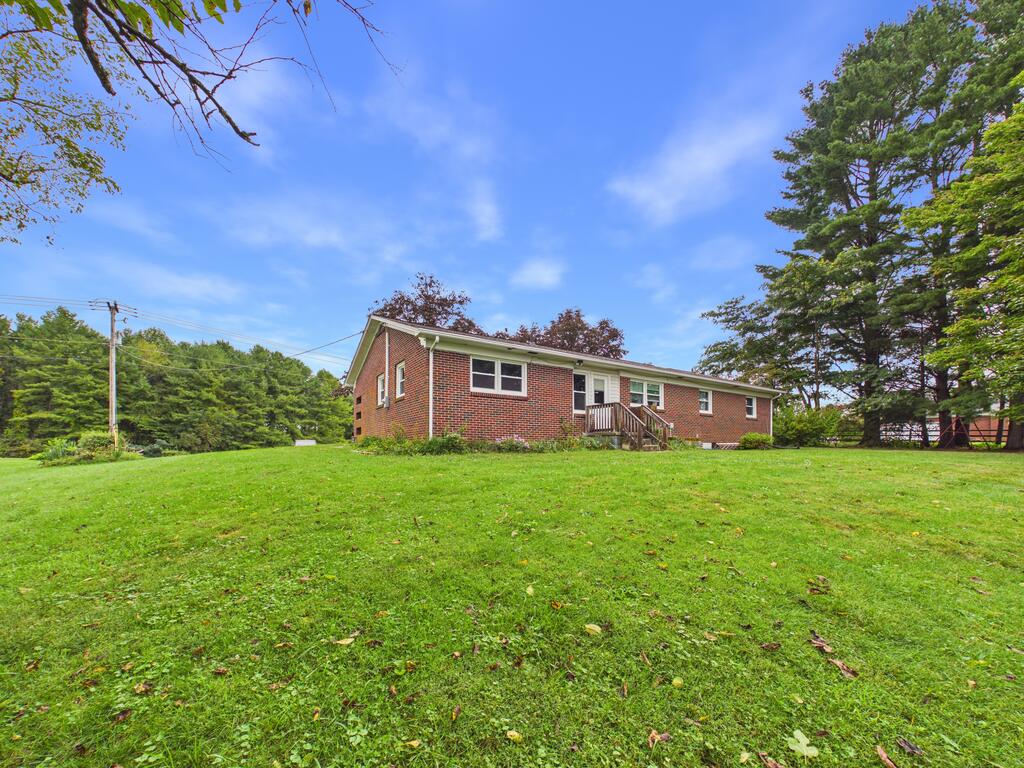 490 Oak Grove Road Austinville, VA 24312 - Photo 41 of 51 Gallery Image 41