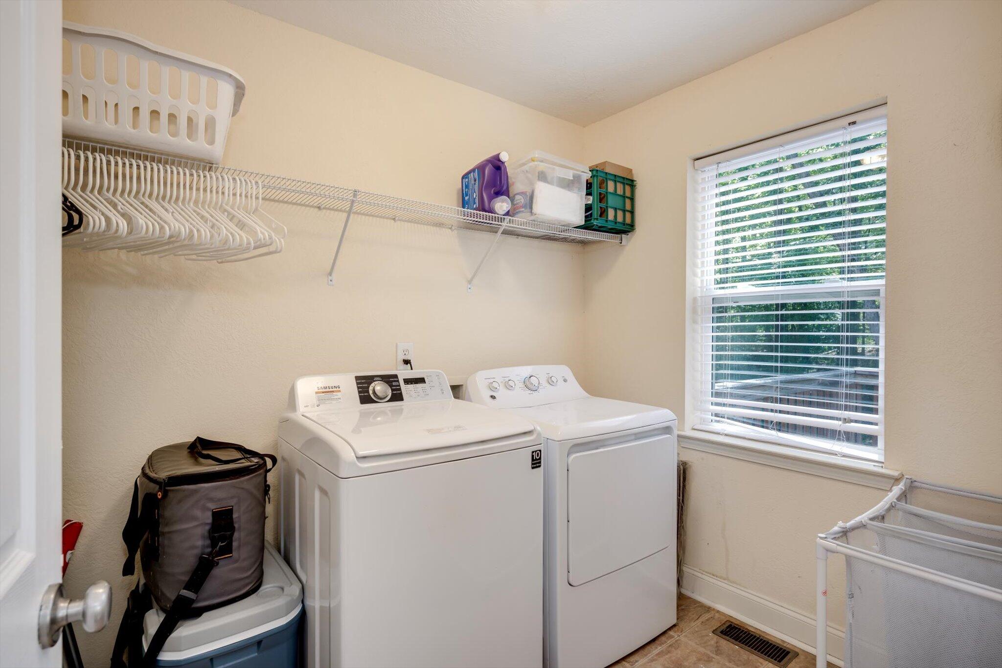 695 Mealing Road North Augusta, SC 29860 - Photo 19 of 48 Laundry Room
