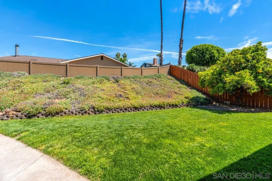 12730 Rios Road San Diego, CA 92128 - Photo 27 of 31 a view of a backyard
