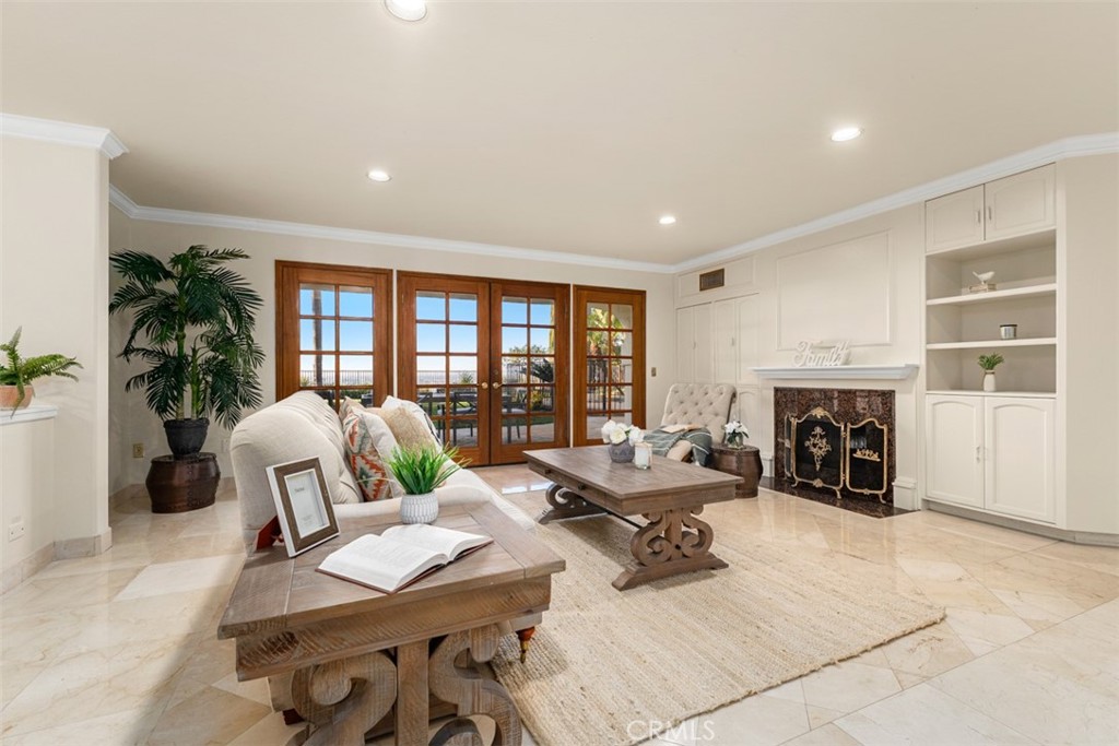 7 Sunpeak Irvine, CA 92603 - Photo 13 of 71