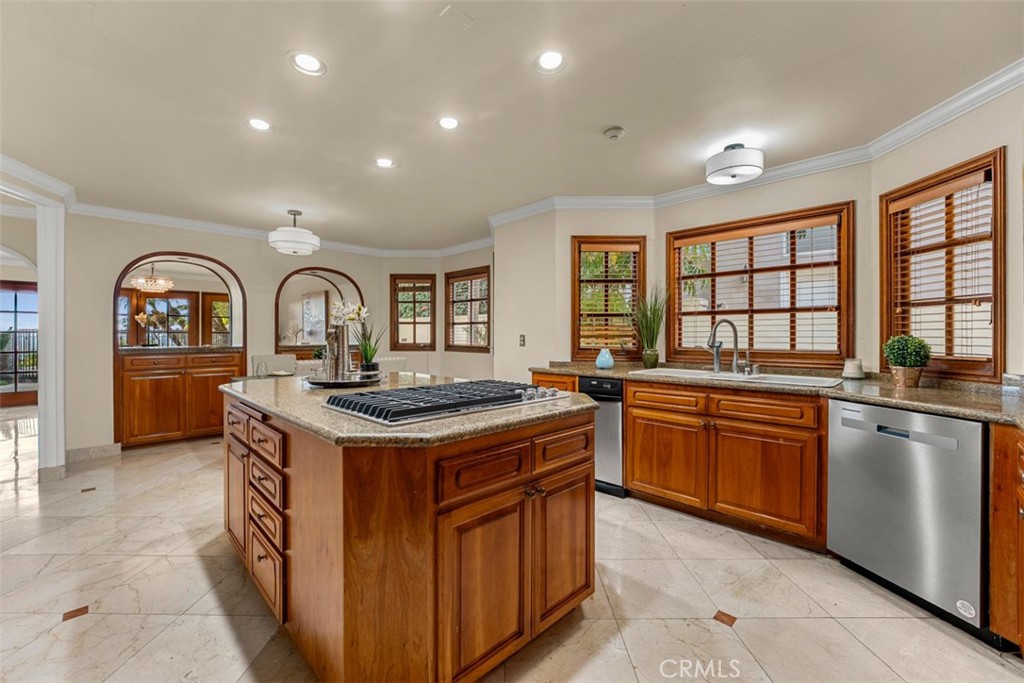 7 Sunpeak Irvine, CA 92603 - Photo 22 of 71