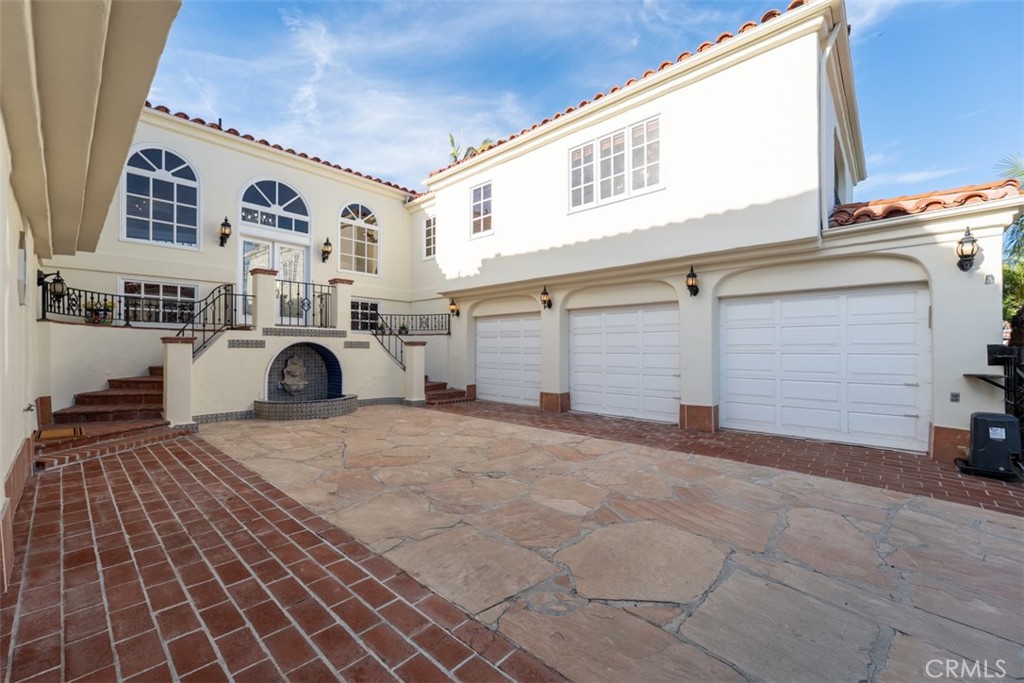 7 Sunpeak Irvine, CA 92603 - Photo 4 of 71