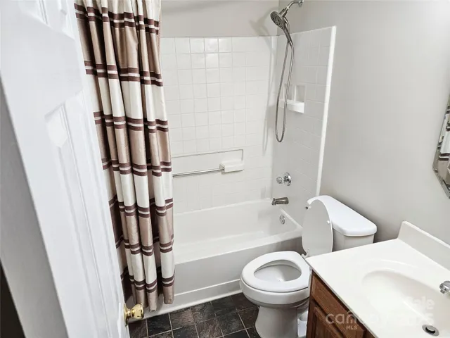 $325,000 | 9112 Four Mile Crk Road, Charlotte, NC 28277