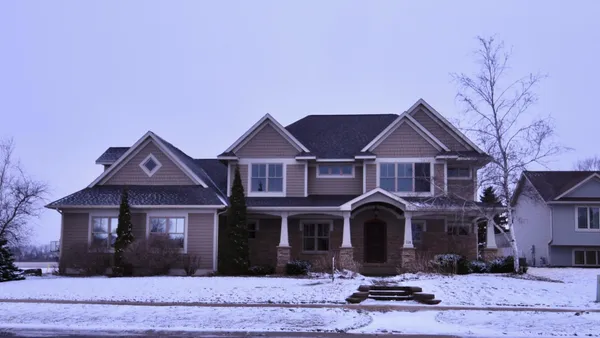 $769,900 | 114 Prairie Stone Court, Stewartville, MN 55976