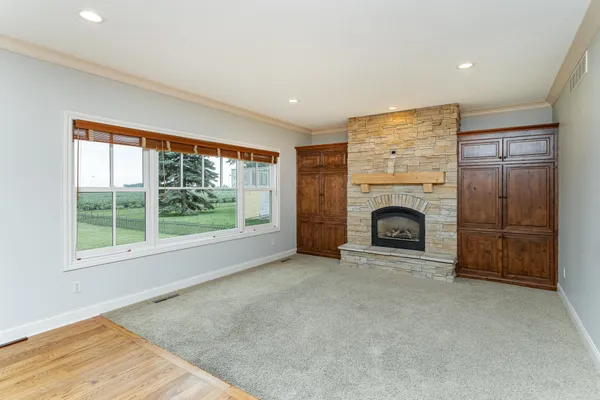 $739,900 | 114 Prairie Stone Court, Stewartville, MN 55976