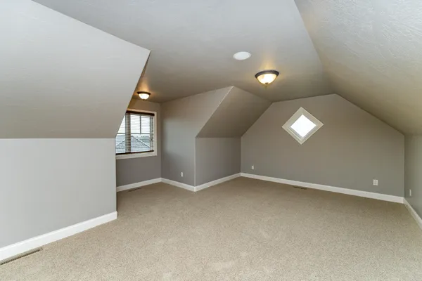 $769,900 | 114 Prairie Stone Court, Stewartville, MN 55976