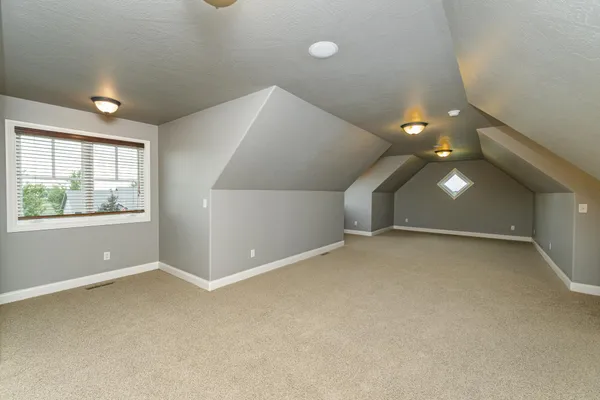 $739,900 | 114 Prairie Stone Court, Stewartville, MN 55976