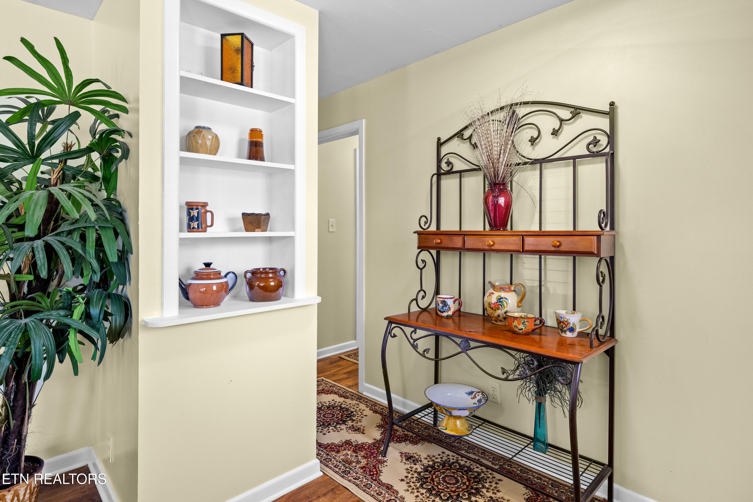 3808 Oakwood Lane Knoxville, TN 37921 - Photo 11 of 40 3808OakwoodLn-10