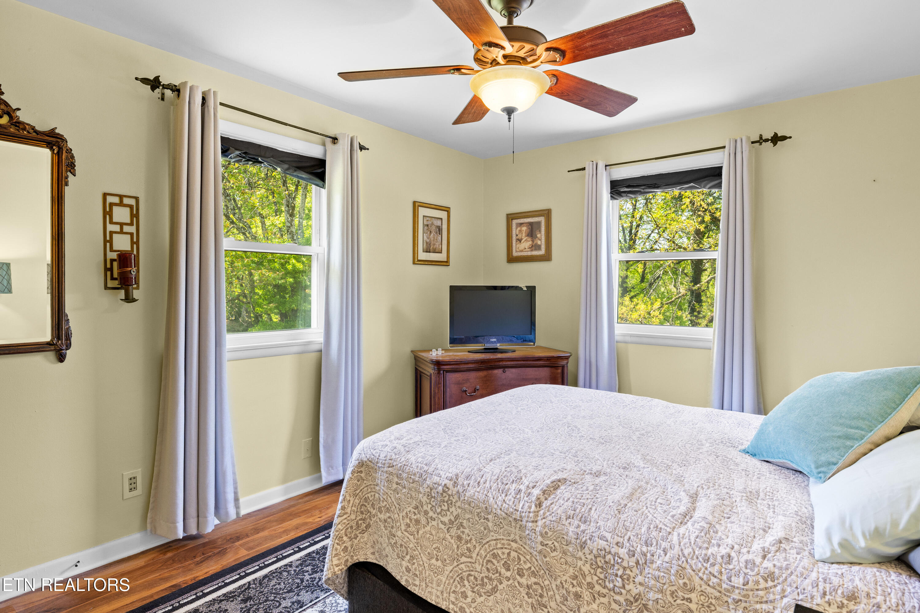 3808 Oakwood Lane Knoxville, TN 37921 - Photo 15 of 40 3808OakwoodLn-14