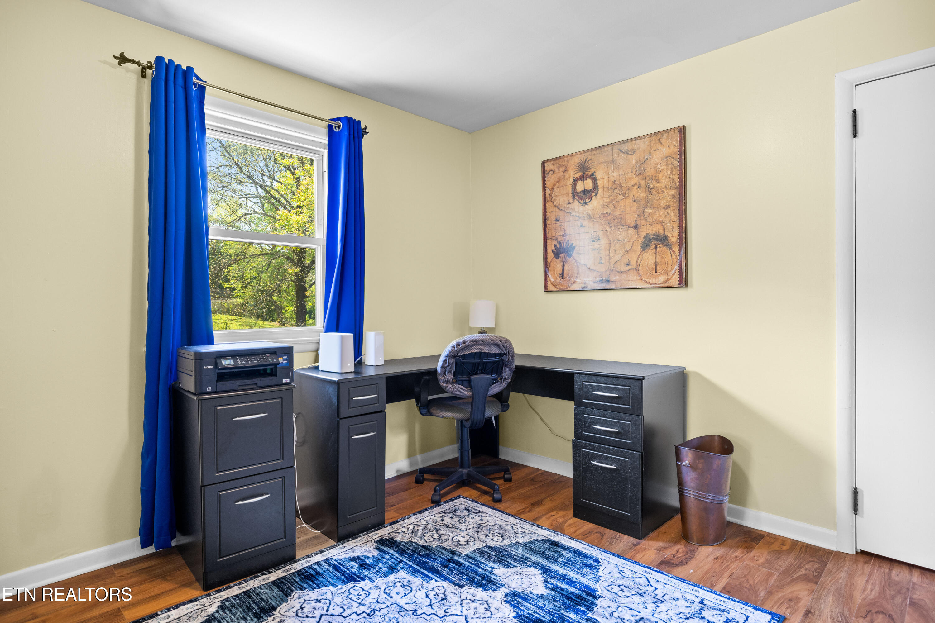 3808 Oakwood Lane Knoxville, TN 37921 - Photo 18 of 40 3808OakwoodLn-17