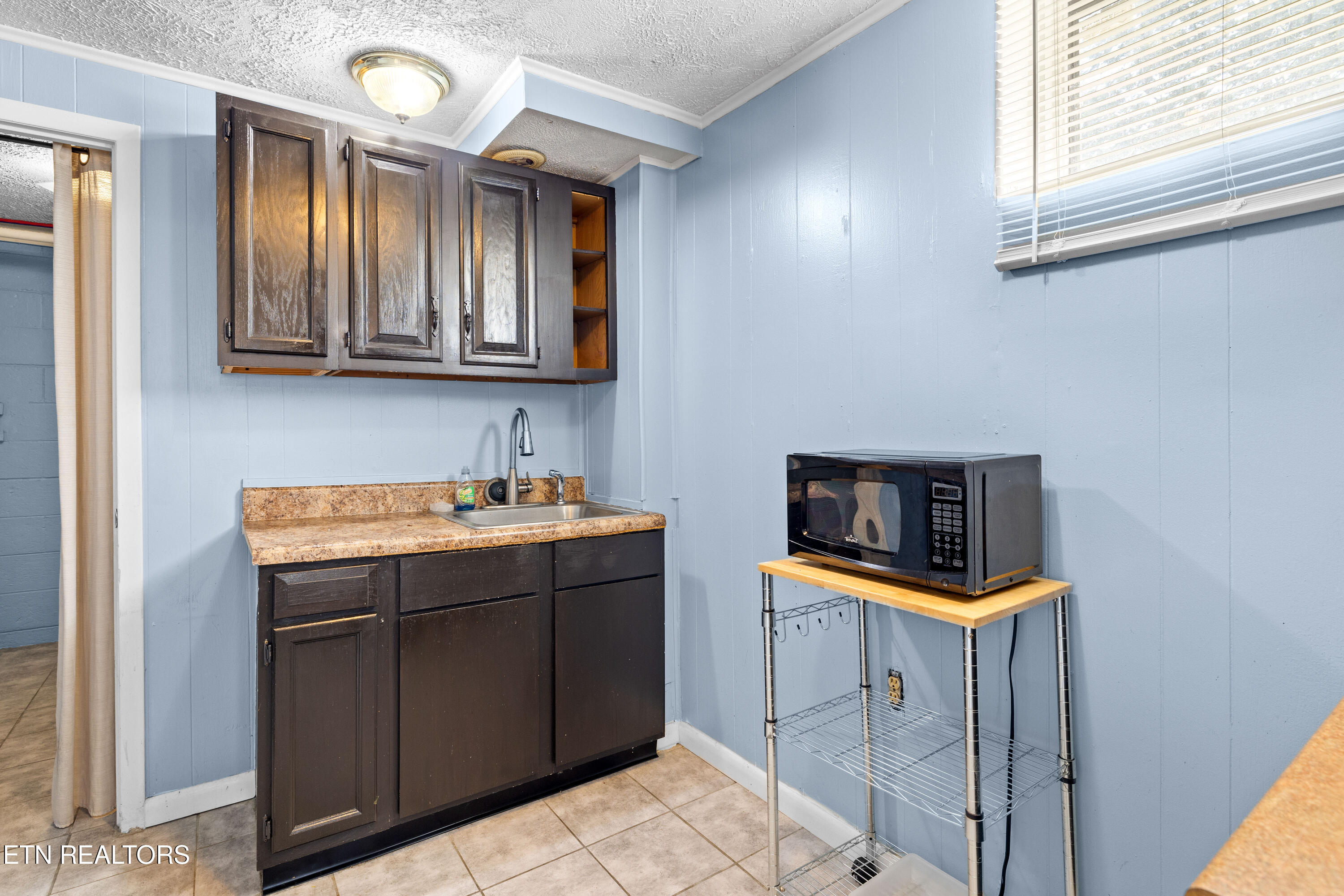 3808 Oakwood Lane Knoxville, TN 37921 - Photo 22 of 40 3808OakwoodLn-27