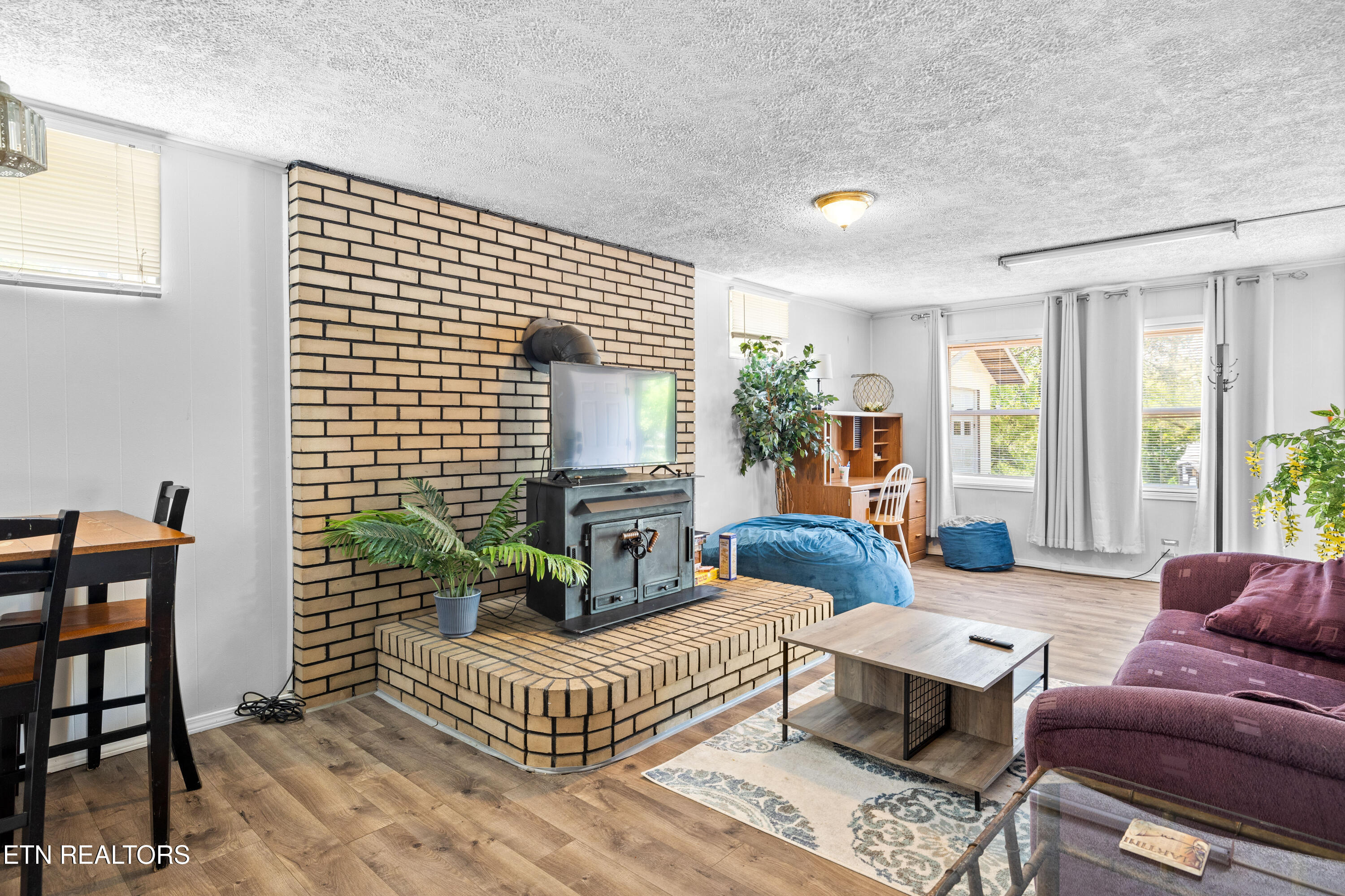 3808 Oakwood Lane Knoxville, TN 37921 - Photo 26 of 40 3808OakwoodLn-31