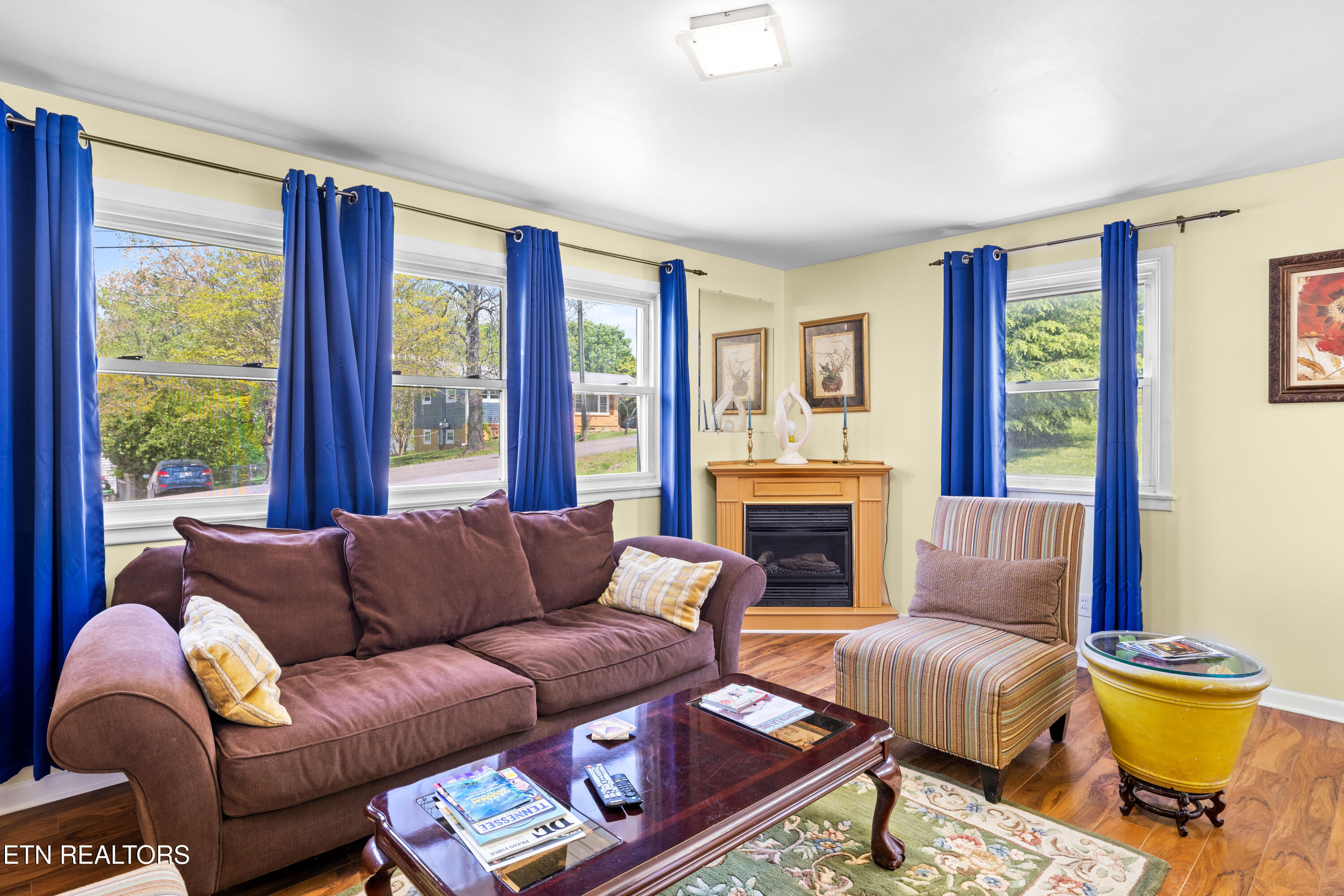 3808 Oakwood Lane Knoxville, TN 37921 - Photo 9 of 40 3808OakwoodLn-8