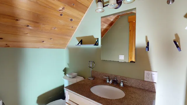 $439,900 | 102 Woodland Avenue, Gilford, NH 03249