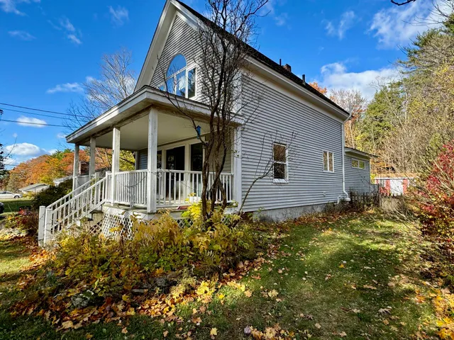 $439,900 | 102 Woodland Avenue, Gilford, NH 03249