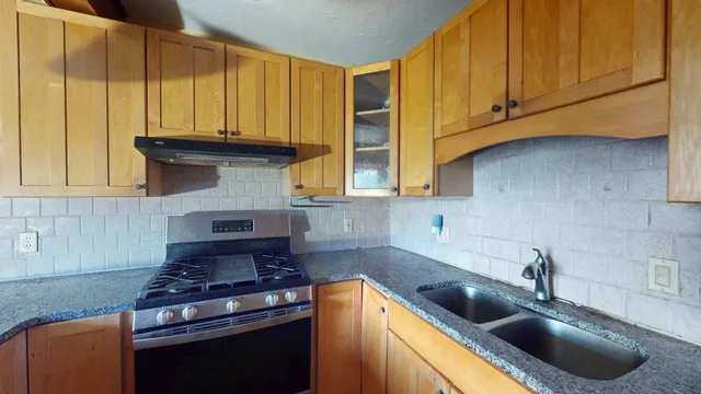 $439,900 | 102 Woodland Avenue, Gilford, NH 03249