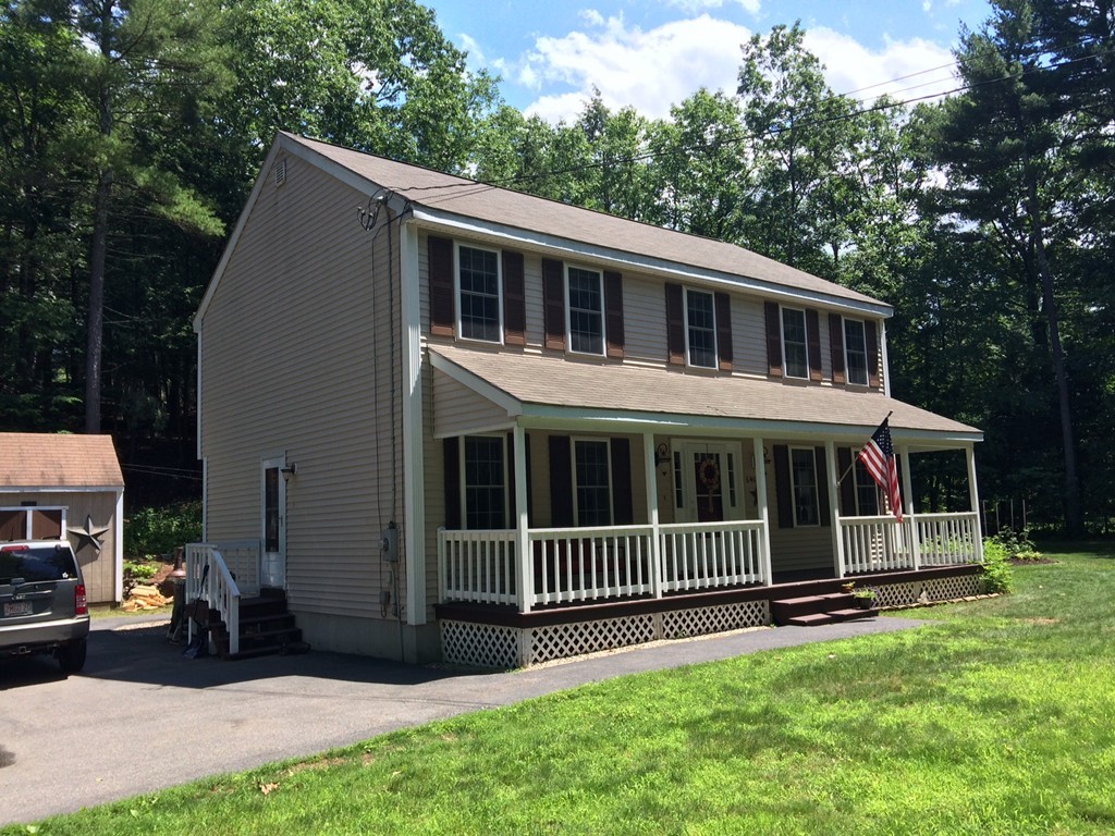 640 Townsend Harbor Road Lunenburg, MA 01462 - Photo 1 of 25