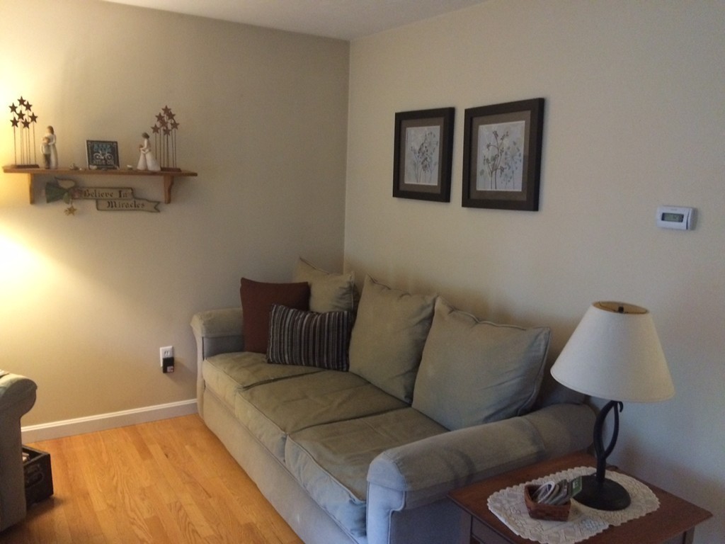 640 Townsend Harbor Road Lunenburg, MA 01462 - Photo 11 of 25