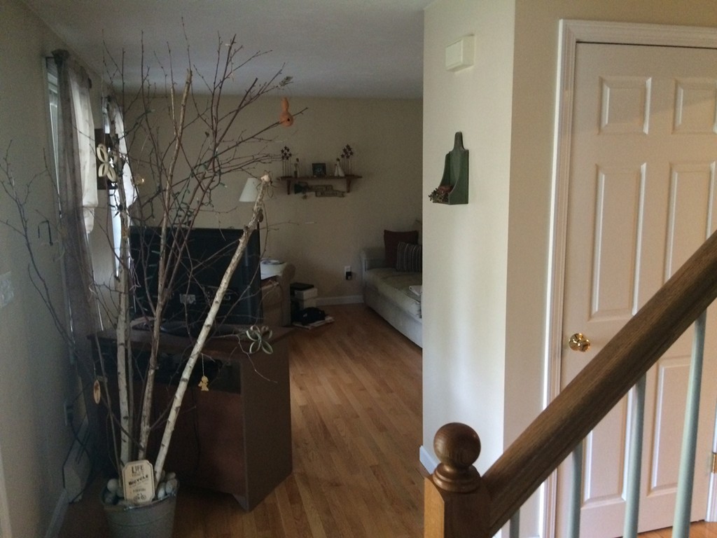 640 Townsend Harbor Road Lunenburg, MA 01462 - Photo 13 of 25