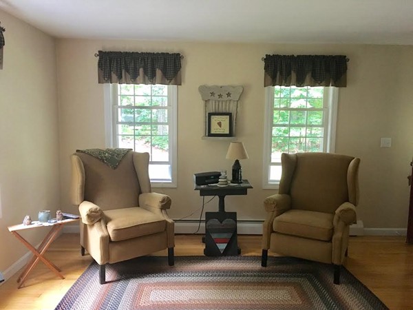 640 Townsend Harbor Road Lunenburg, MA 01462 - Photo 9 of 25