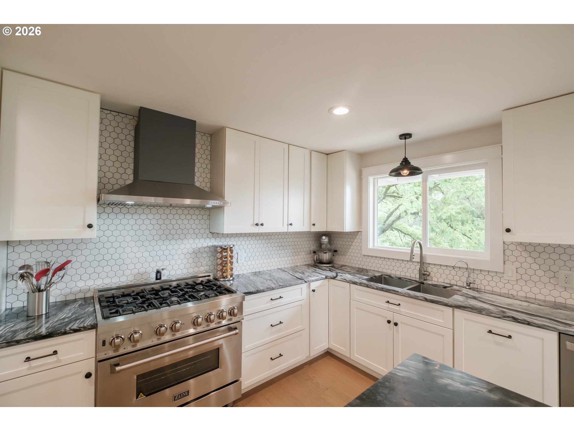 7500 Spring Valley Road Northwest Salem, OR 97304 - Photo 10 of 44