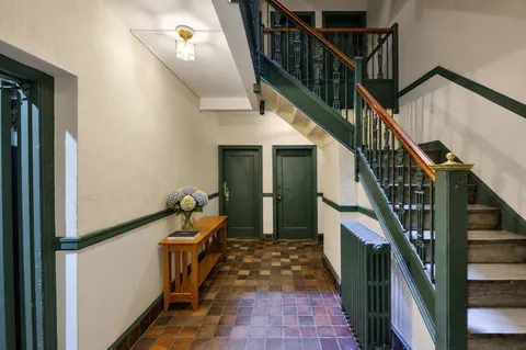 $899,000 | 41 Bowdoin Street, Unit 28, Cambridge, MA 02138