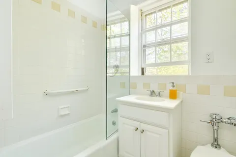 $899,000 | 41 Bowdoin Street, Unit 28, Cambridge, MA 02138