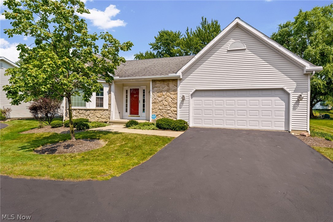 1763 Richmond Road Lyndhurst, OH 44124 - Photo 2 of 34 Beautiful 1 floor living ranch home