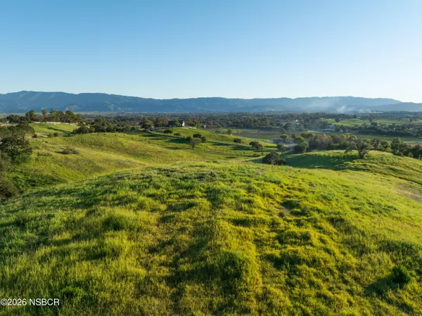 $1,695,000 | 2865 North Refugio Road, Santa Ynez, CA 93460