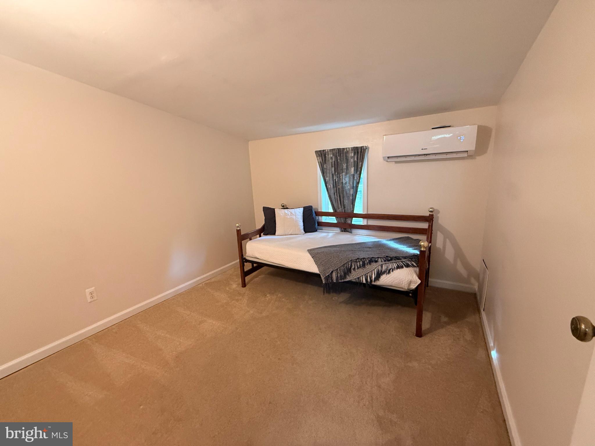 17400 Hudson Road Culpeper, VA 22701 - Photo 10 of 23 Cozy room with natural light.