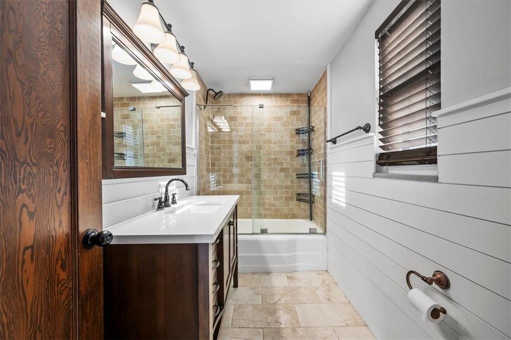 8194 Peebles Road Pittsburgh, PA 15237 - Photo 20 of 33