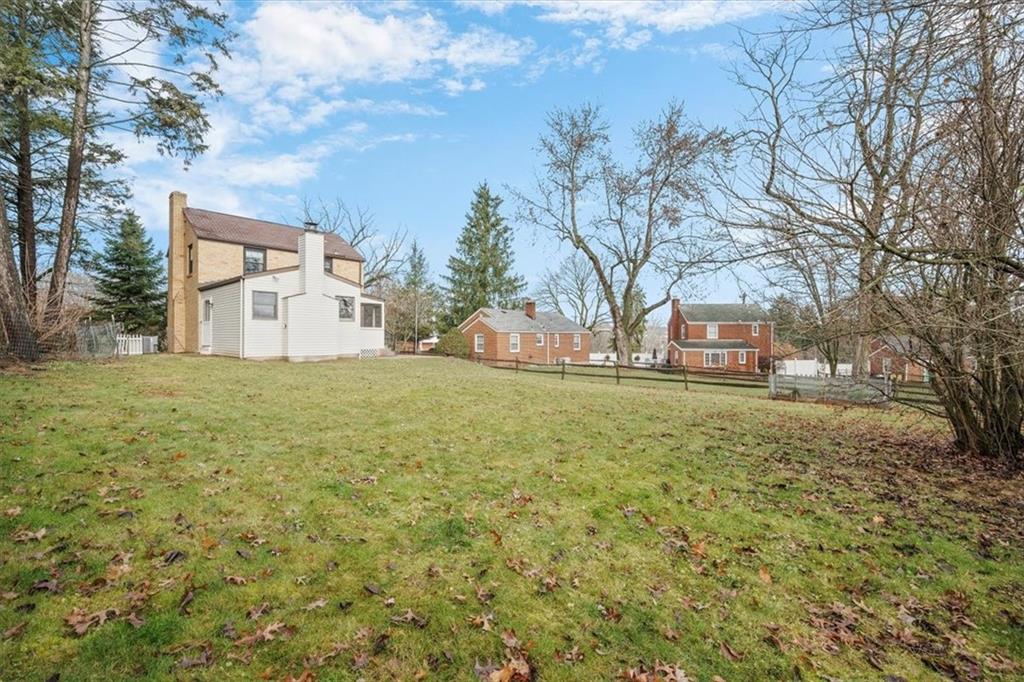 8194 Peebles Road Pittsburgh, PA 15237 - Photo 29 of 33