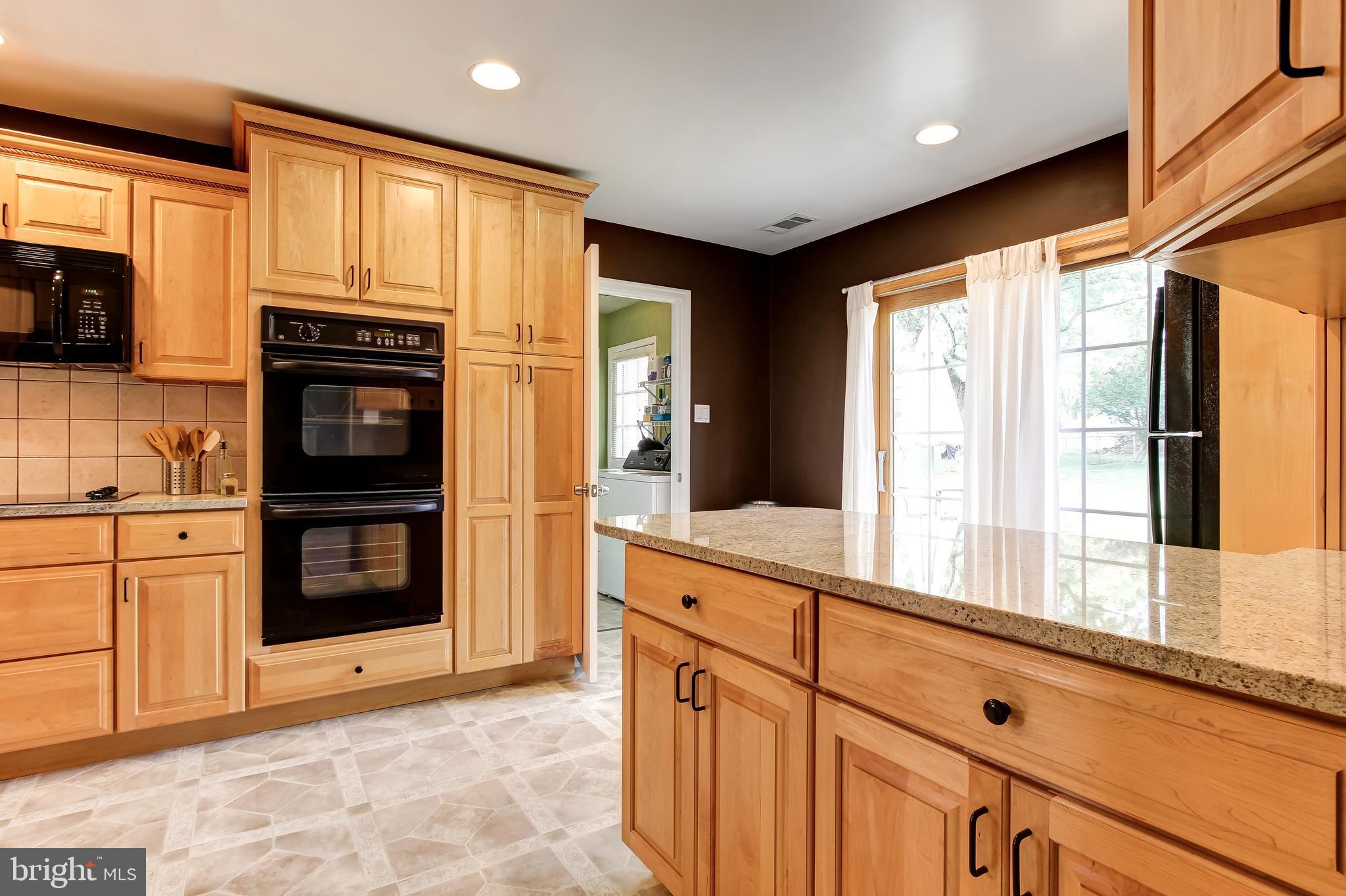 5402 Dunsmore Road Alexandria, VA 22315 - Photo 12 of 34 Gallery Image 12