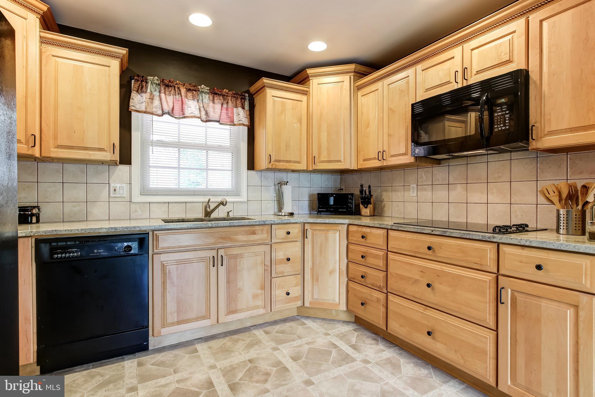 5402 Dunsmore Road Alexandria, VA 22315 - Photo 13 of 34 Gallery Image 13