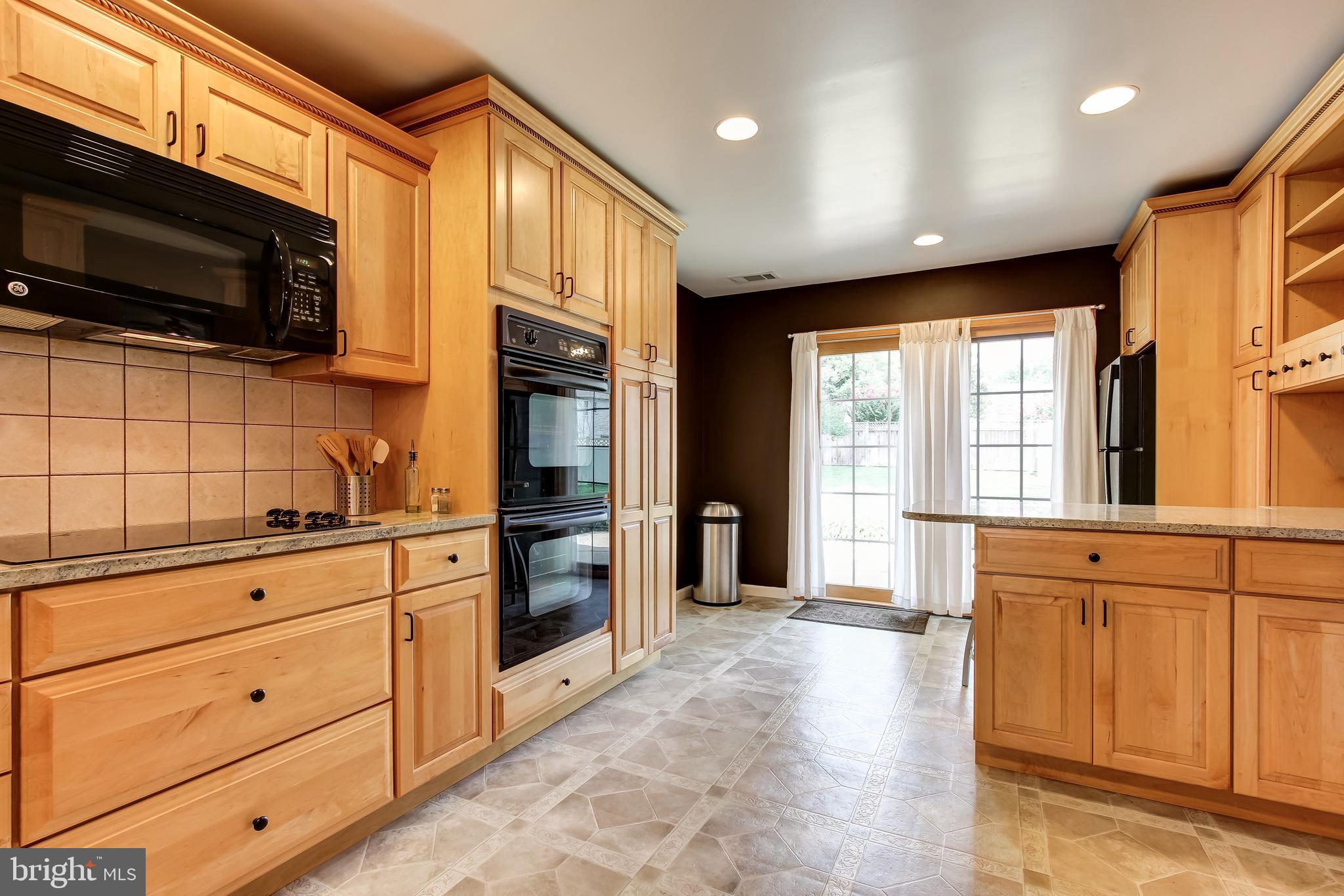 5402 Dunsmore Road Alexandria, VA 22315 - Photo 16 of 34 Gallery Image 16