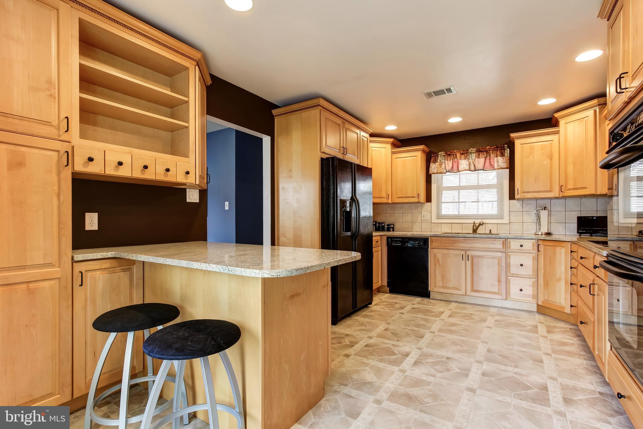 5402 Dunsmore Road Alexandria, VA 22315 - Photo 18 of 34 Gallery Image 18