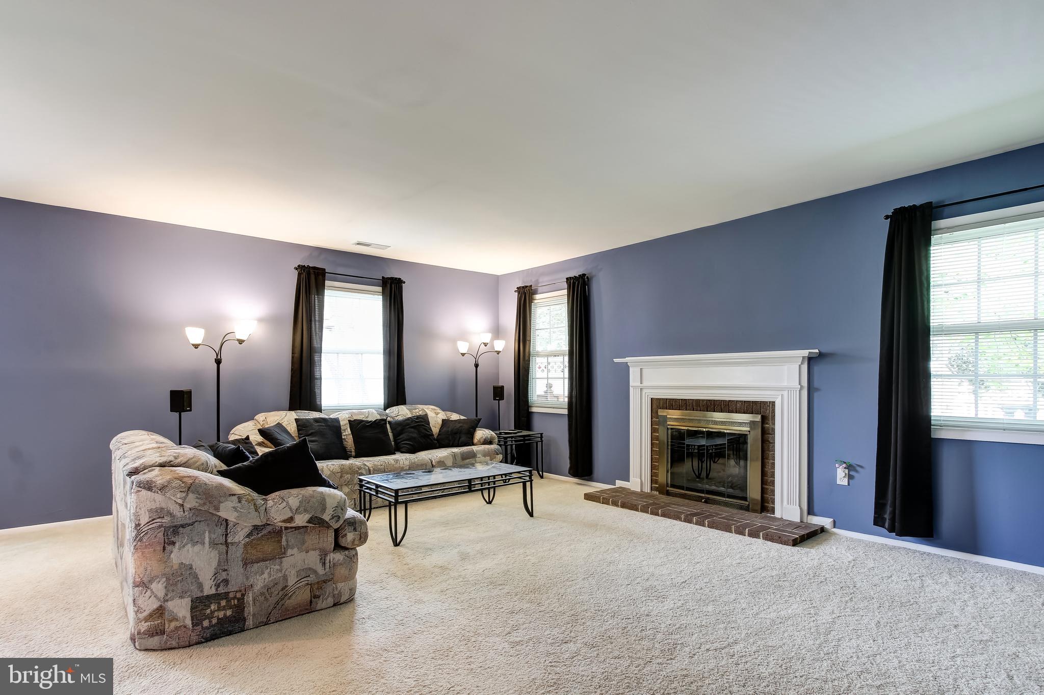 5402 Dunsmore Road Alexandria, VA 22315 - Photo 6 of 34 Gallery Image 6