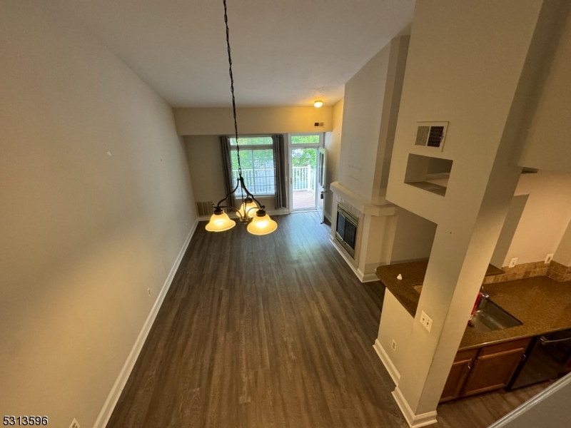 54 Wentworth Road Bedminster, NJ 07921 - Photo 4 of 20