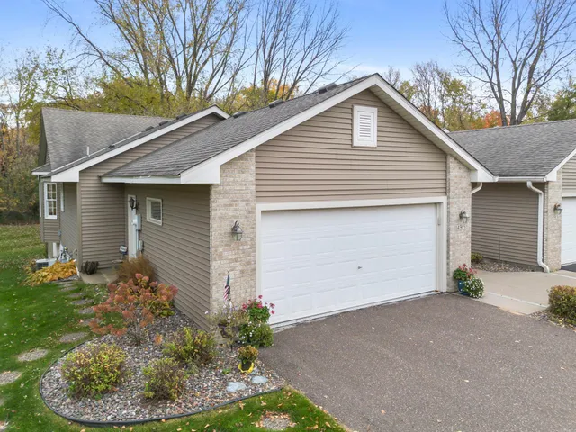 $439,000 | 14915 57th Street North, Oak Park Heights, MN 55082