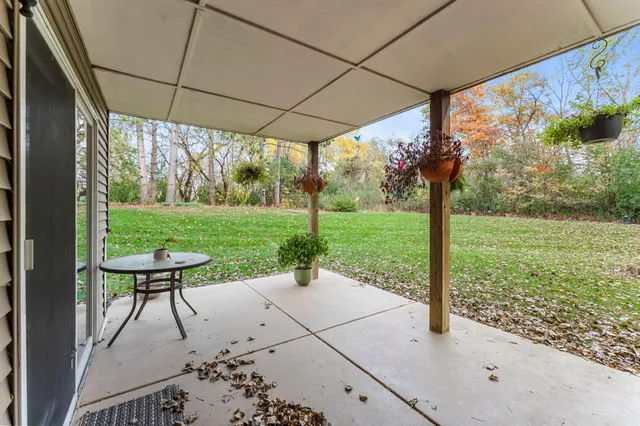 $439,000 | 14915 57th Street North, Oak Park Heights, MN 55082