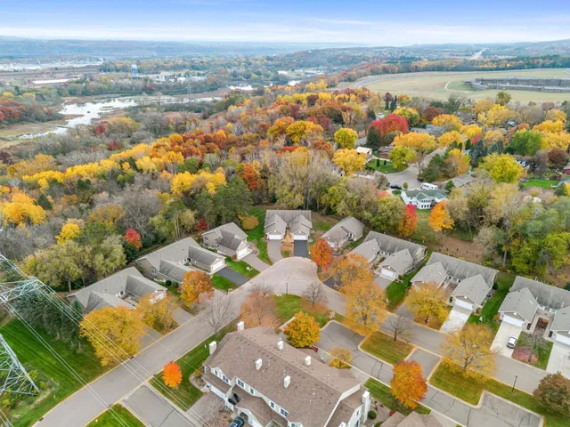 $439,000 | 14915 57th Street North, Oak Park Heights, MN 55082