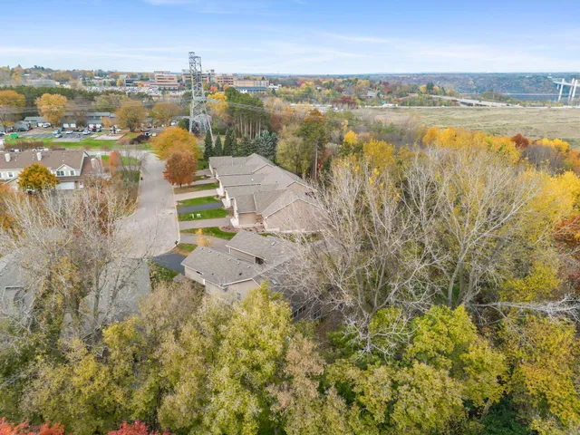 $439,000 | 14915 57th Street North, Oak Park Heights, MN 55082