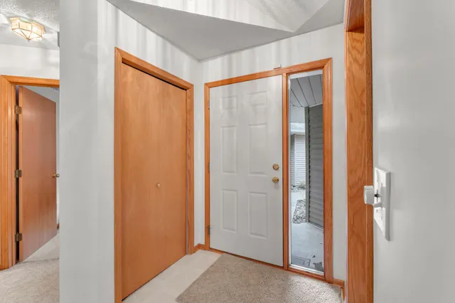 $439,000 | 14915 57th Street North, Oak Park Heights, MN 55082