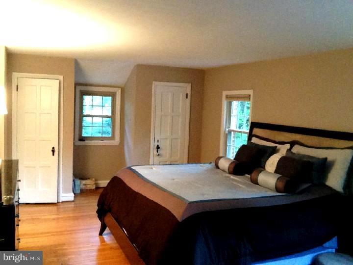 3912 Netherfield Road Philadelphia, PA 19129 - Photo 23 of 25 Master Bedroom